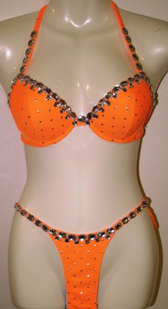 ....z podia na plaž....