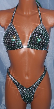 bodkovana tm.zelena B7